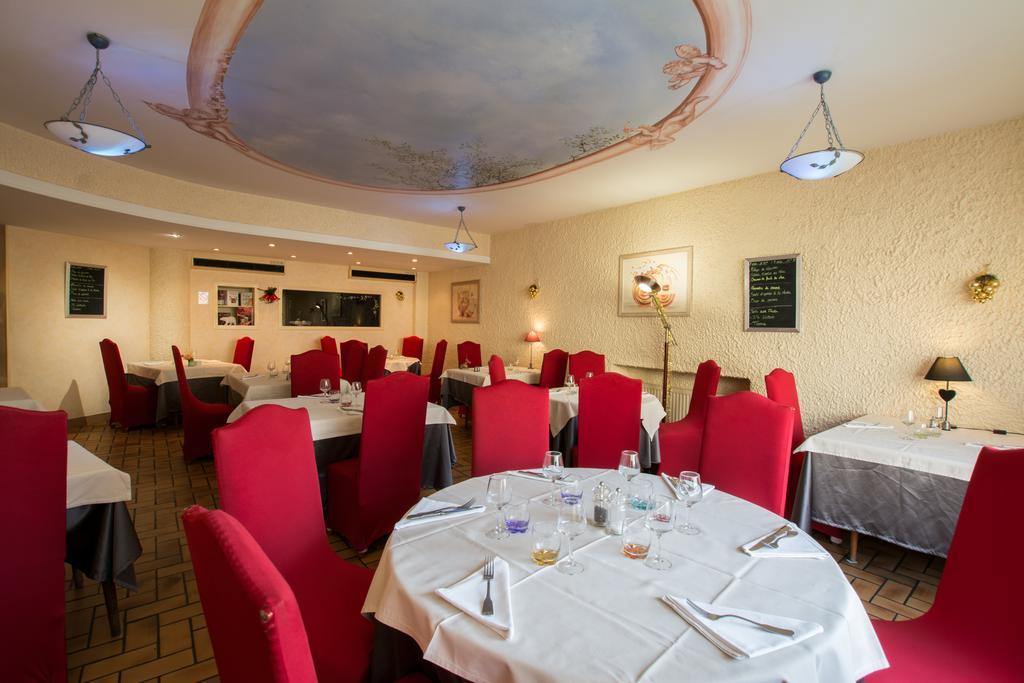 La Boule D'Or Hotell Bressuire Exteriör bild